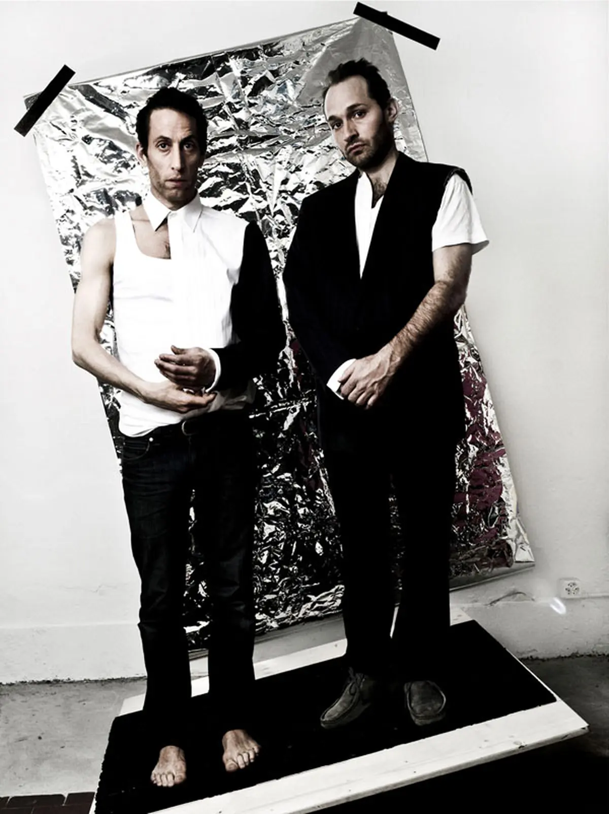 &Ouml;per &Ouml;pis r&eacute;unit acrobates, danseurs et DJ - Photo &copy; Augustin Rebetez