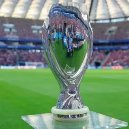 Le PSG remporte la Supercoupe d’Europe : à quoi sert ce trophée et quels Français ont brillé ?