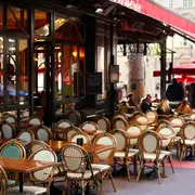 Le retour des terrasses estivales à Paris dès le 1er avril 2026