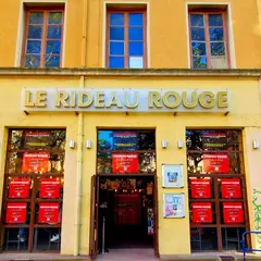 Le Rideau Rouge