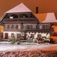 Le Sentier des Contes longe le plus ancien bâtiment d'Oberharmersbach
 &copy; Robert Schwendemann