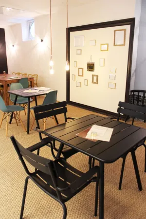 Le temps d\'une pause, un endroit cosy où se poser pour boire un café et lire un magazine
