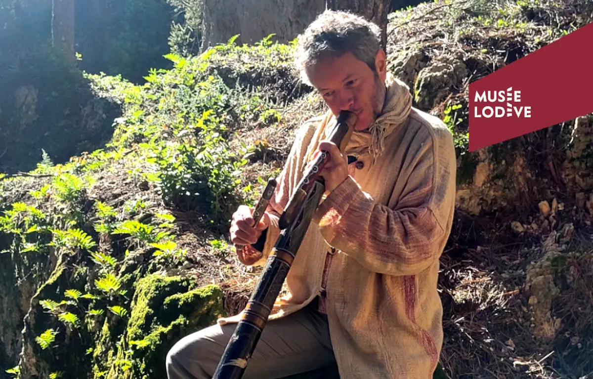 Le Temps Du Rêve Au Son Du Didgeridoo