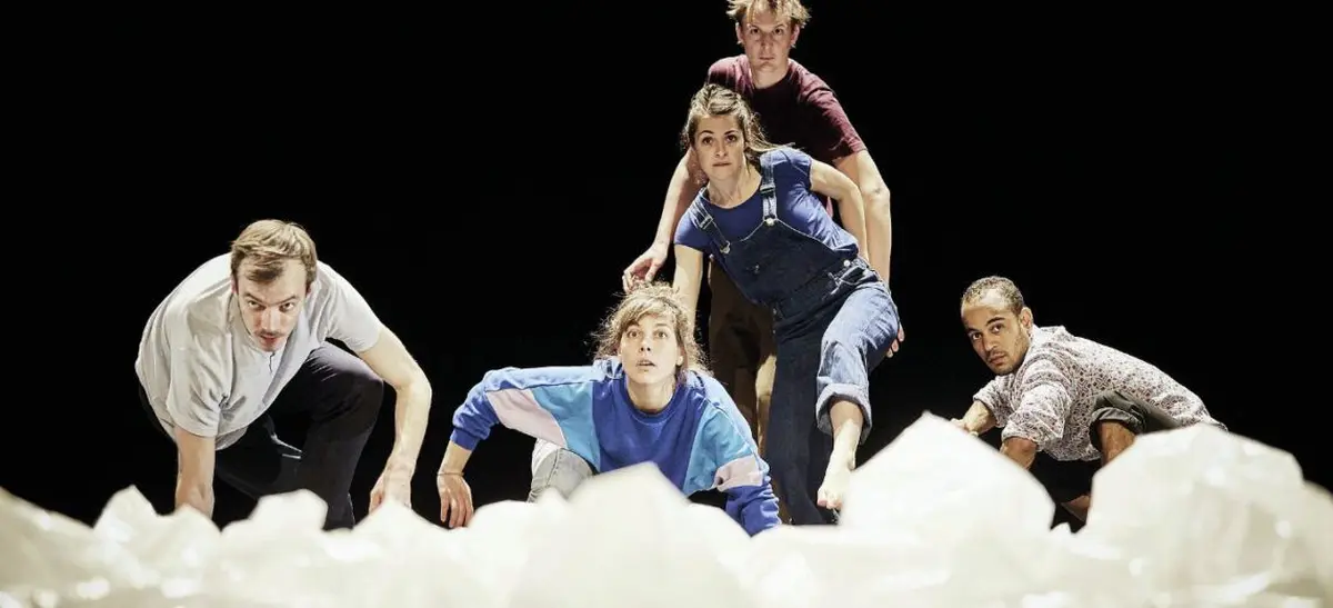 Le théorèmedu pissenlit, une fable poétique et politique