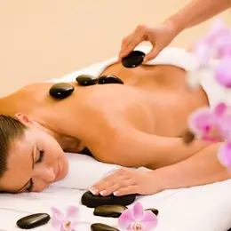 Les massages : une invitation au voyage dans les instituts de soins