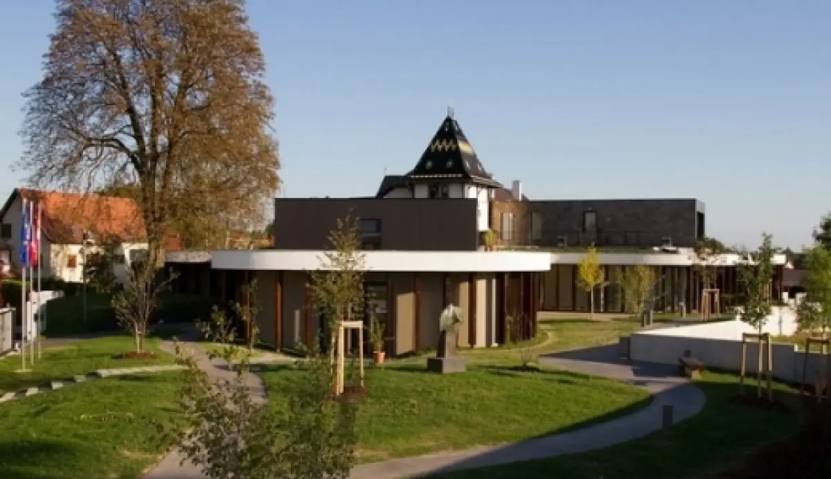 Le Trèfle accueille la Mairie de Truchtersheim, la Communauté de Communes du Kochersberg et de l'Ackerland, la Chambre d’Agriculture du Bas-Rhin et le Conseil Général du Bas-Rhin