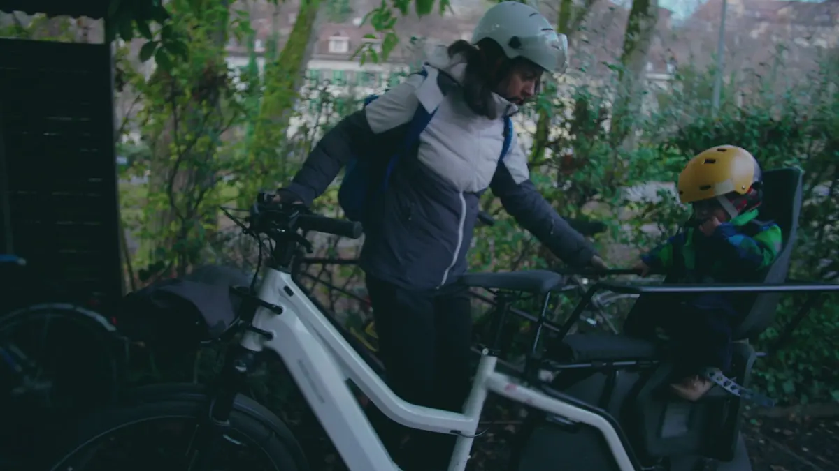 Le vélo cargo électrique, une alternative aux trajets scolaires en voiture près de Rennes