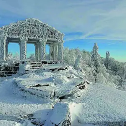 5 sommets vosgiens légendaires et enneigés !