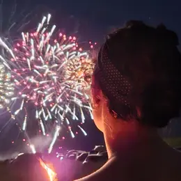 LE VILLAGE D'OMAHA : Feu d'artifice