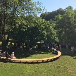 Lecture au jardin
