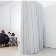 Lecture bilingue FR/LSF à la Bourse de Commerce