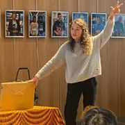 Lecture-spectacle plurilingues par Racines Barbares