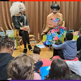 Lectures de contes par des artistes drag queens et drag kings avec le collectif Les Contes à Paillettes