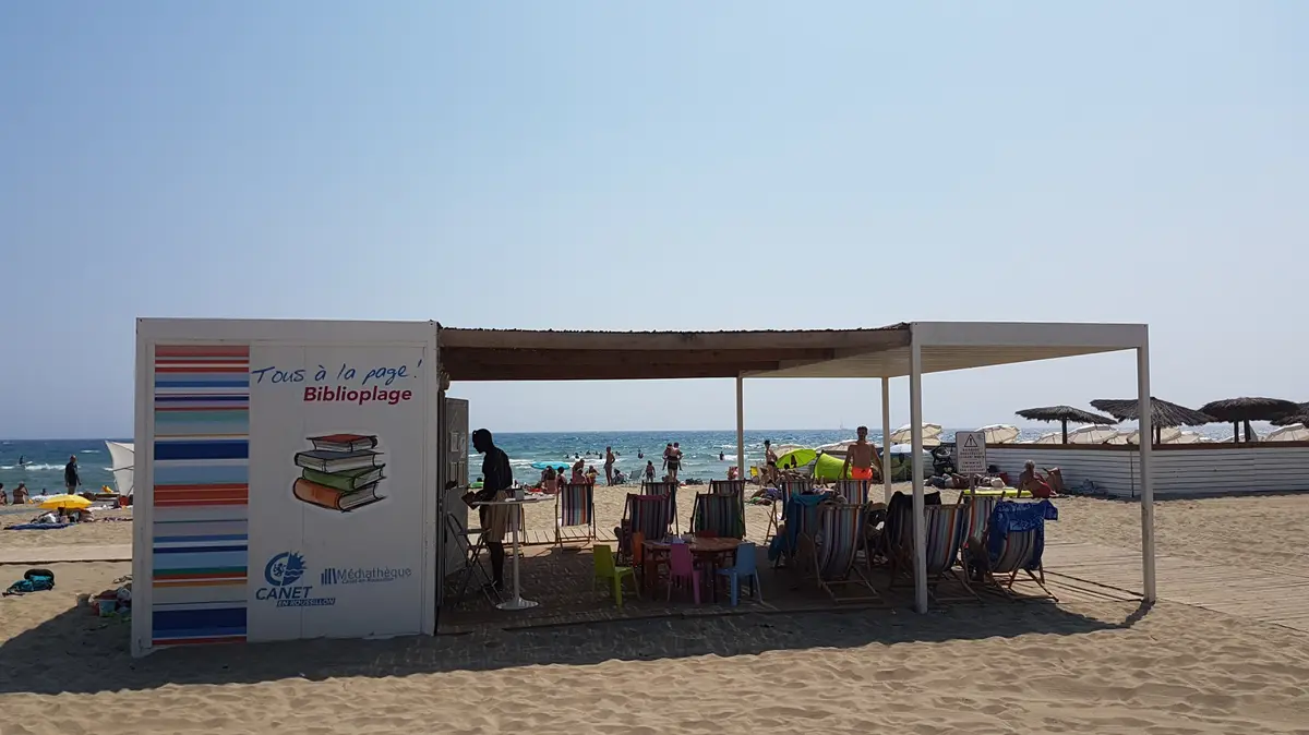 Lectures, Jeux Et Tablettes à La Biblioplage