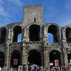 Les Arènes