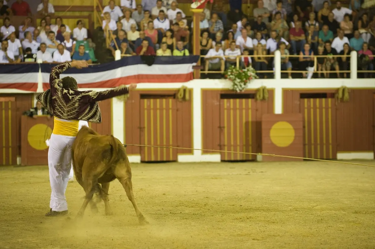 Les arènes de Gamarde les Bains avec Jean-Pierre