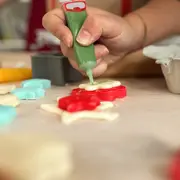 Les ateliers de l'Inter'Val : Activité pâte autodurcissante et décorations de Noël