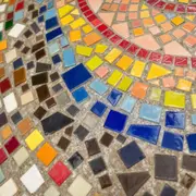 Les ateliers de l'Outilthèque : Atelier Mosaïque - Street Art