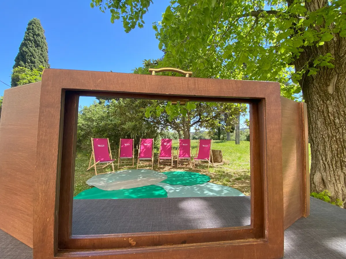 Les Ateliers De La Cabane : Lecture Kamishibaï Rétro-éclairé