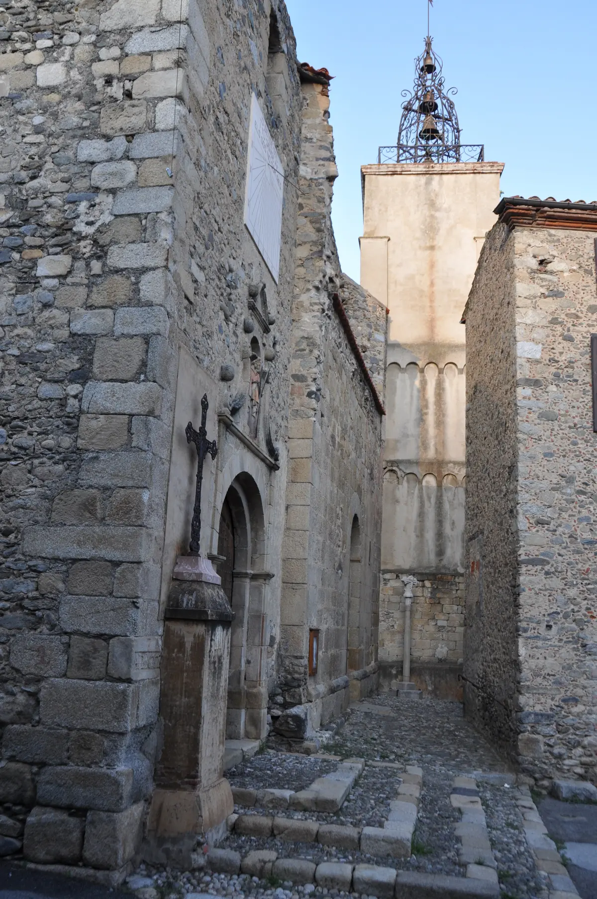 Les Balades Du Conflent : Visite Du Village Et De L'Eglise De Catllar