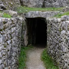 Les bâtisseurs de mégalithes : vivre et mourir au néolithique