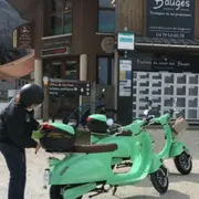 Les Bauges gourmandes à Vespa électrique (73)