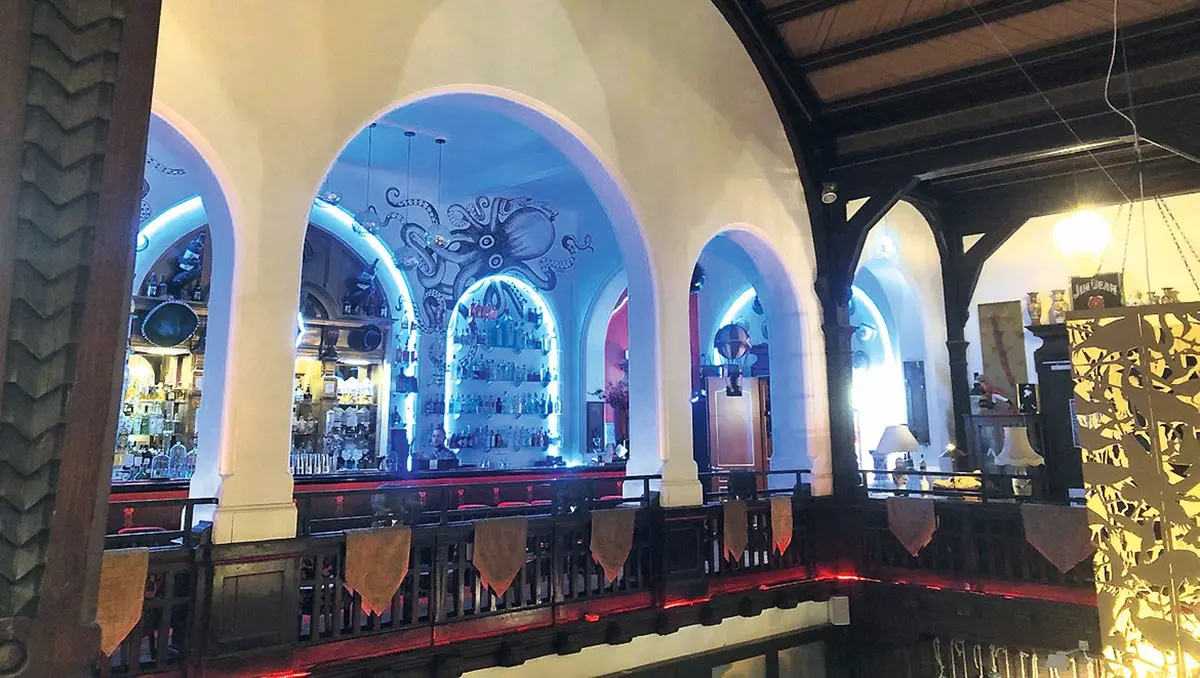 Le cadre envoie du fat