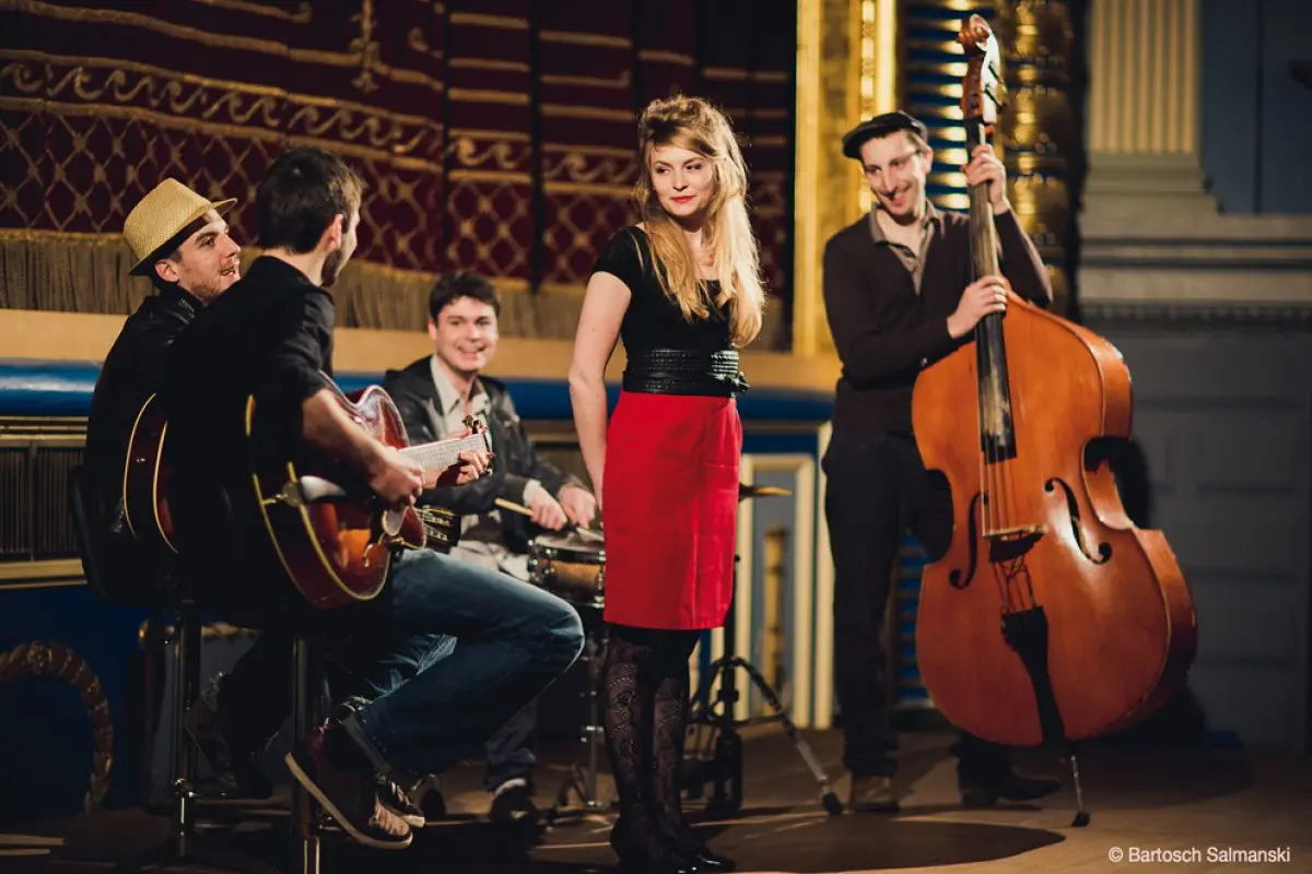 Les Dessous de la vie