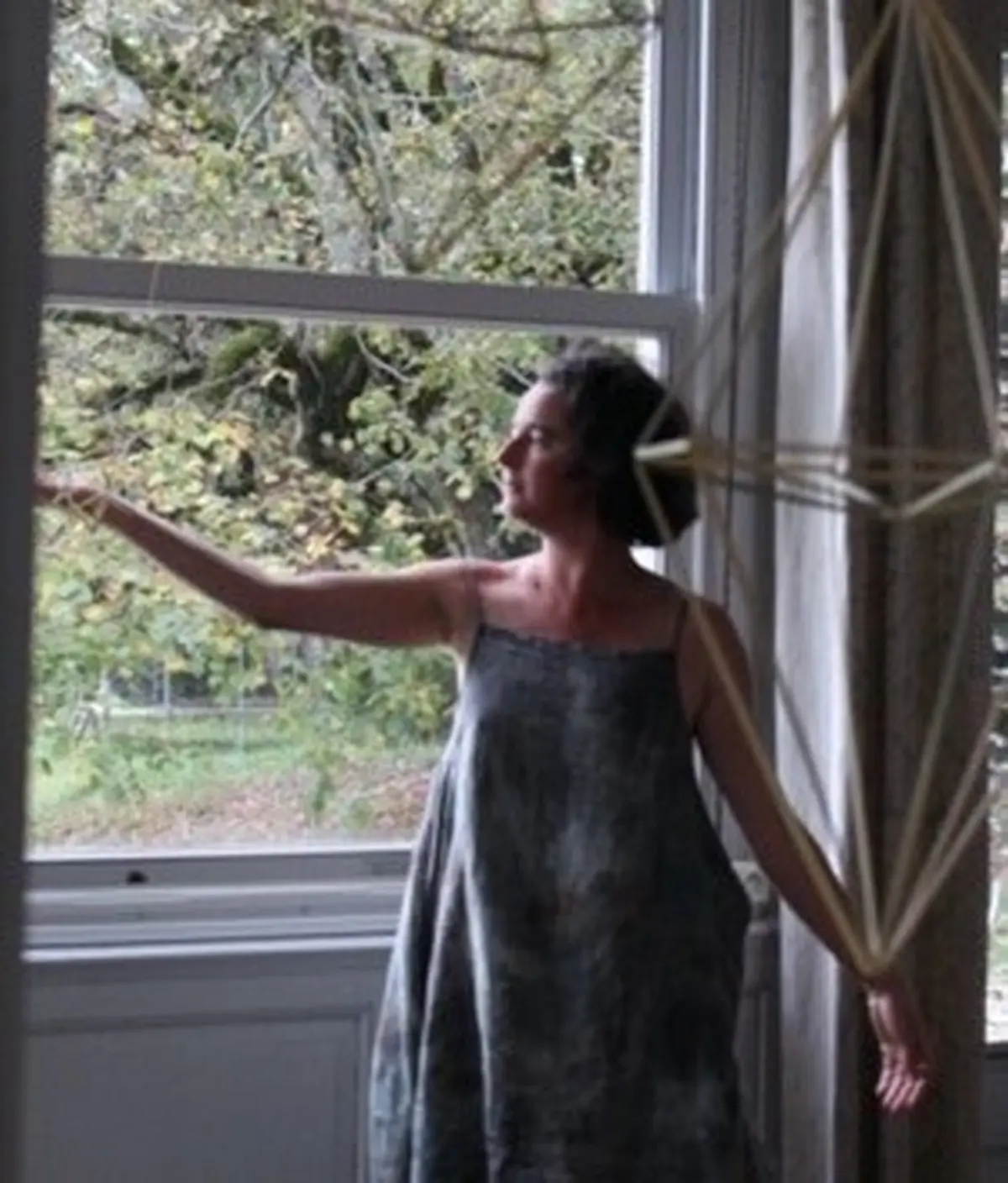 Les élèves de l'école de danse improvisent avec les «Himmelis art Finlandais - Châteaux en fête