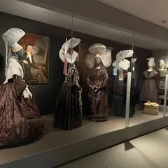 Les Étonnants Patrimoines - Dans l'atelier du styliste - version Halloween
