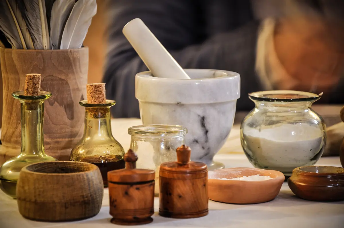 Les Étonnants Patrimoines :  Remèdes, potions et décoctions