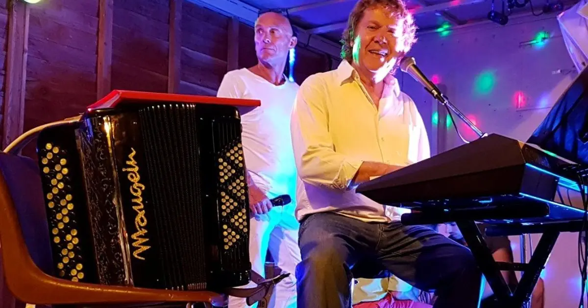 Les Franglais by Château de Gâteaux : Soirée guinguette avec Chirstian Roche