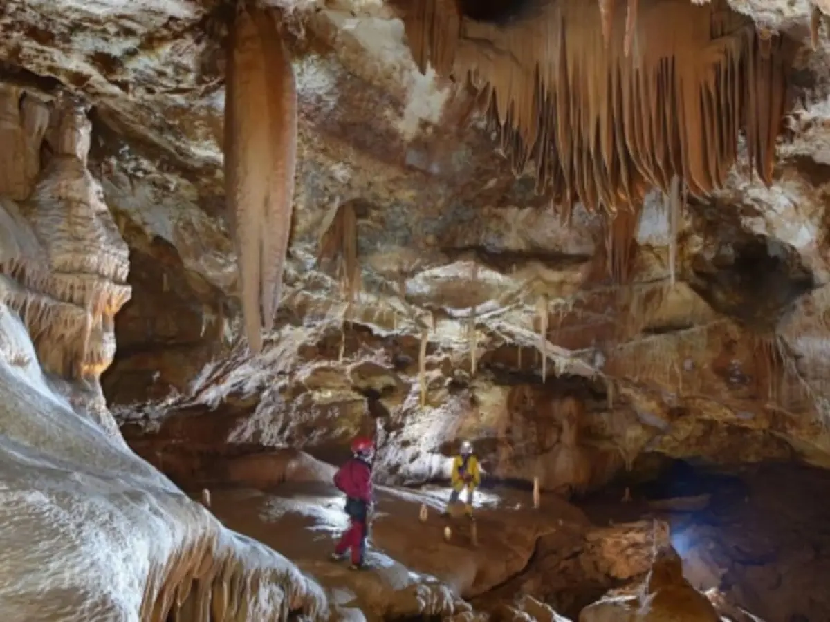 Les galeries cachées de la grotte de La Salamandre (30)