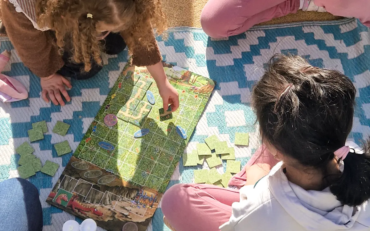 Jeu Korhom sur les discriminations