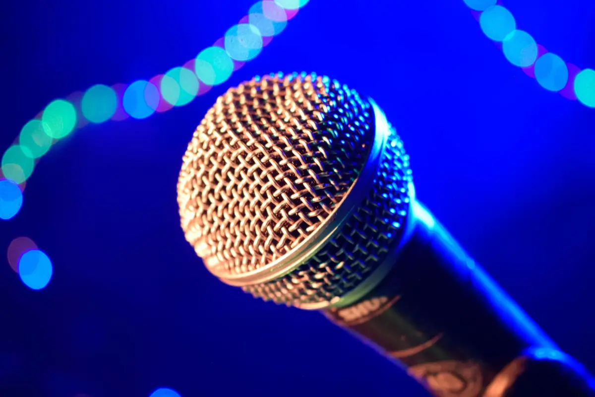 Les Jeudis Qui Chantent Et Qui Mangent