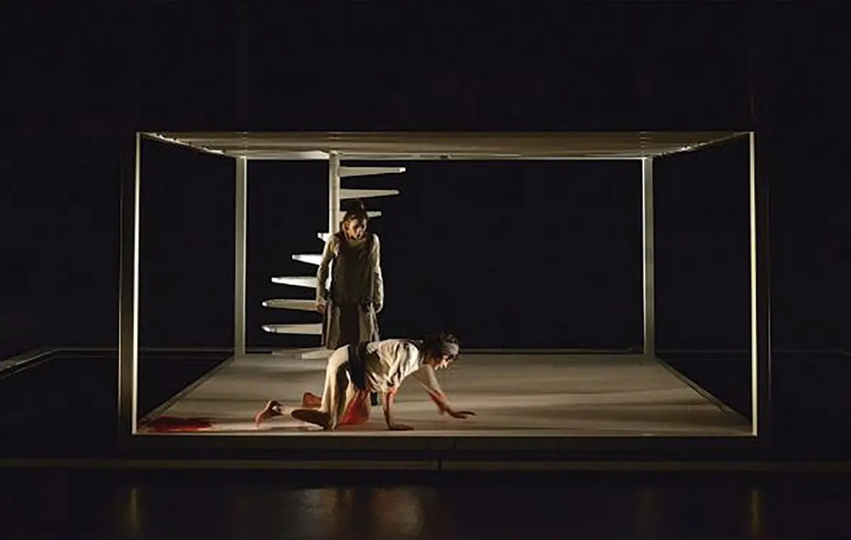 Les mains d'Edwige au moment de la naissance, une pièce montée par la Cie des Rives de l'Ill d'Illzach