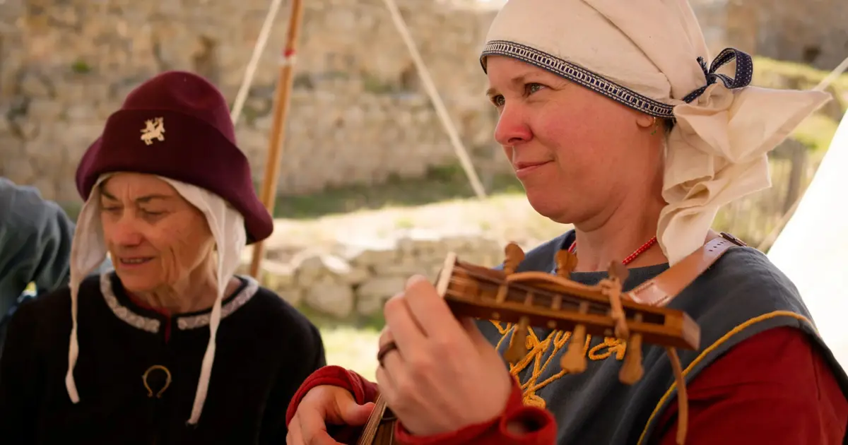 Les Medievales Du Chateau D'Aumelas