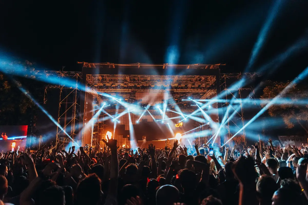 Les métiers de l'ombre au cœur des festivals de la région Sud