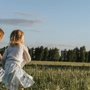 Les petites oreilles | Histoires dans les airs