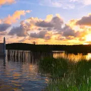 Les pieds dans l'eau à marée haute
