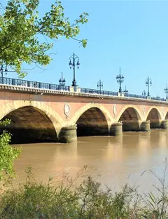 Les quais de Bordeaux