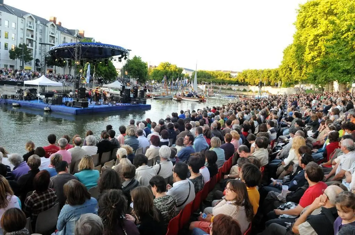 Les Rendez-Vous de l’Erdre : plus de 150 bateaux vont envahir le cœur de Nantes pour un immense festival gratuit