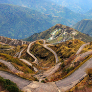 Les Routes de la Soie comme routes des humanités