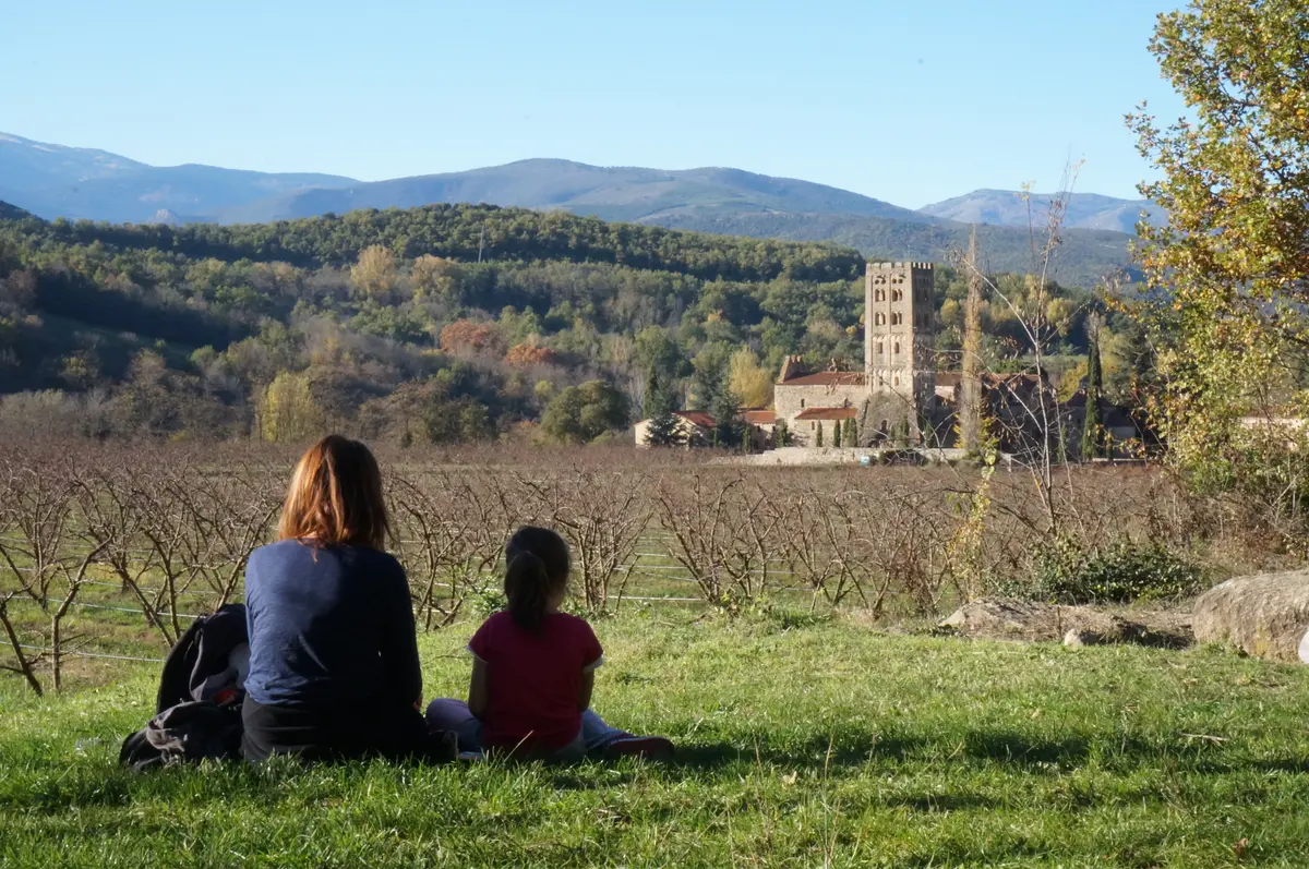 Les Sentiers De Claire : Le Canal De Bohere Et L'Abbaye Saint-Michel De Cuxa