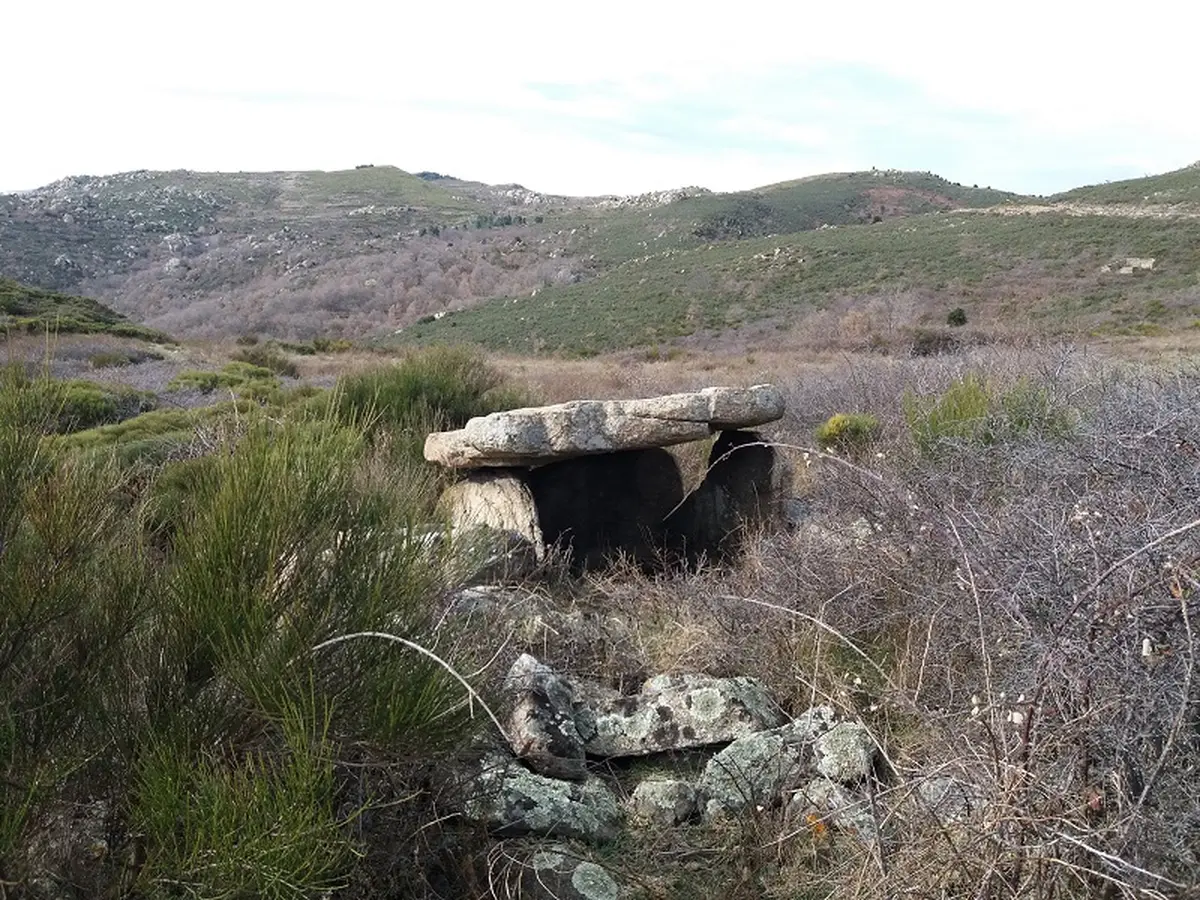 Les Sentiers De Claire : Molitg-Les-Bains Et Le Dolmen Du Pla De L'Arca
