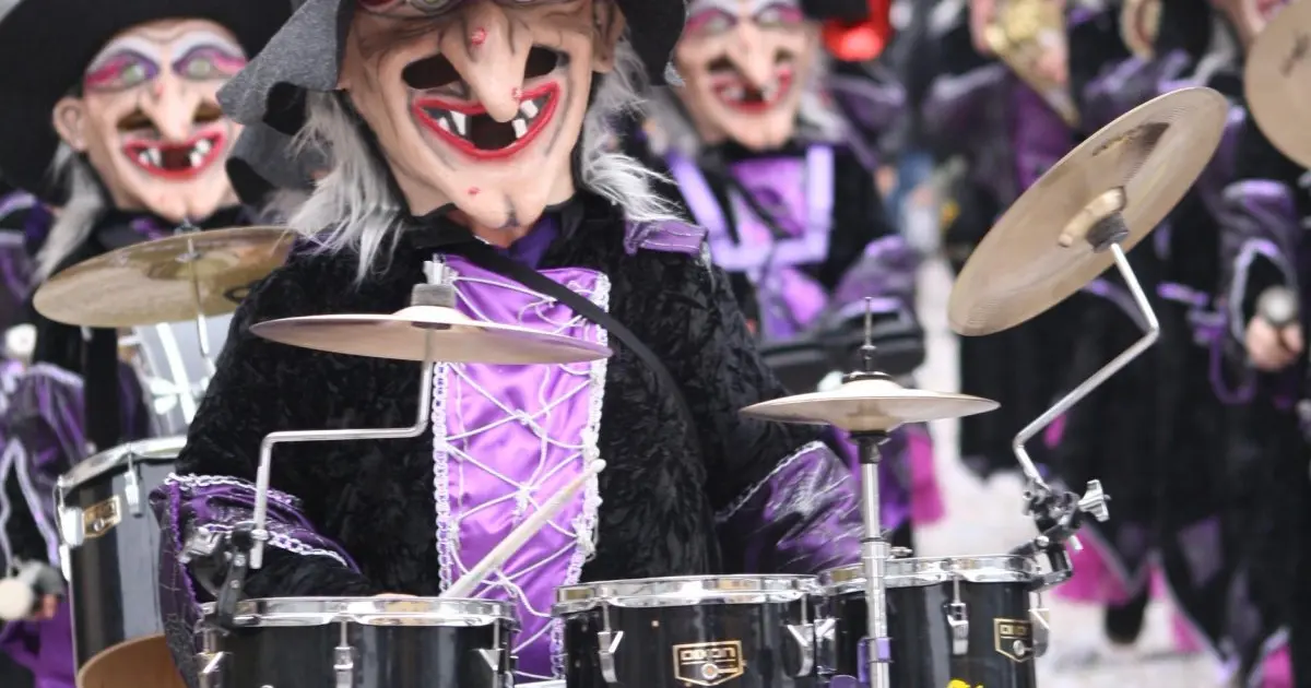 Les sorcières envahissent les rues de Soultz lors du traditionnel défilé de Carnaval