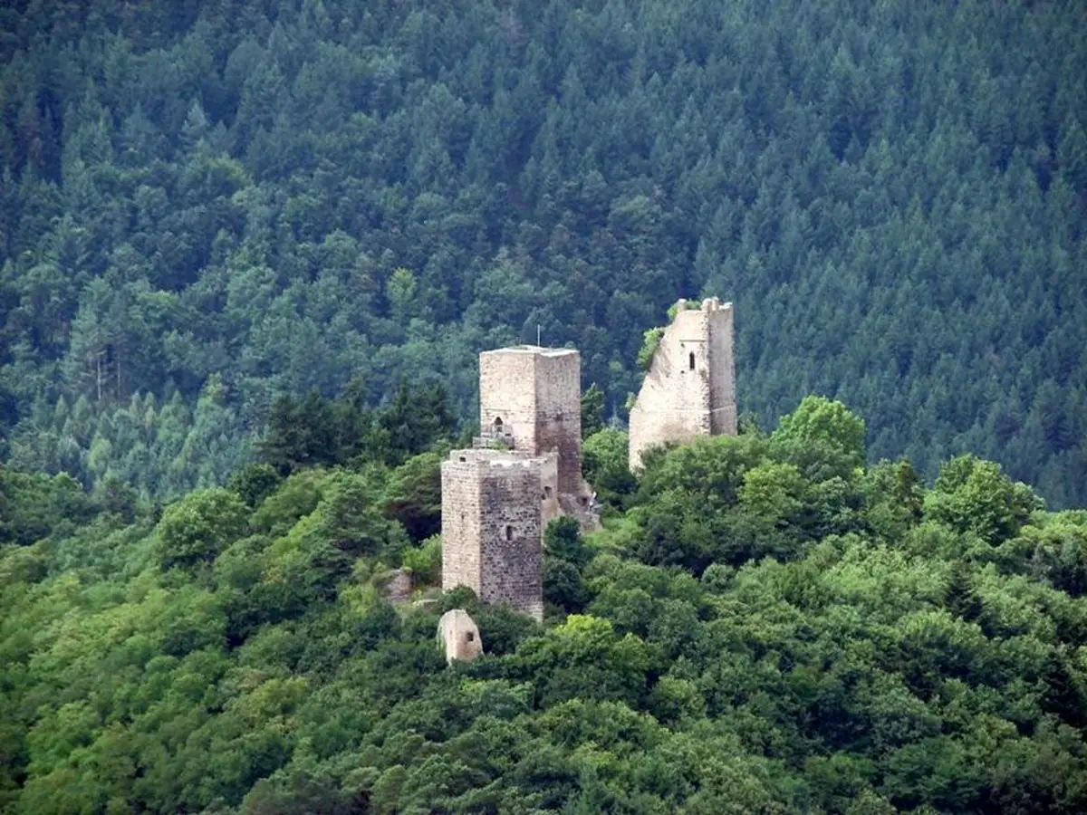 Vue sur les 3 château d'Eguisheim