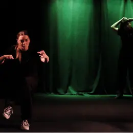 Les Trois Soeurs avec le Théâtre de la mer