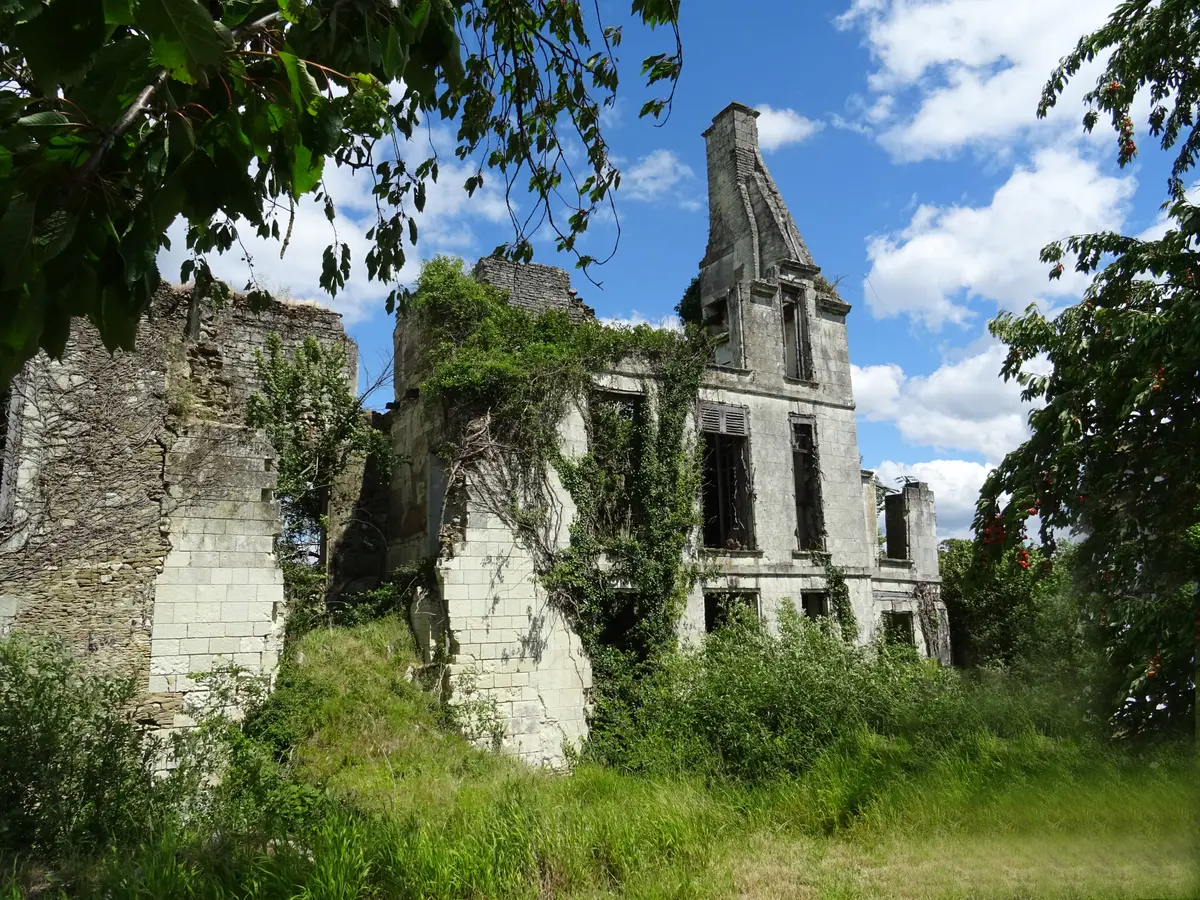 Les visites d'Anthony : le château et la chapelle de Marçay