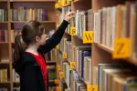 Romans, BD, ouvrages scientifiques... des miliers de livres vous attendent dans les librairies !